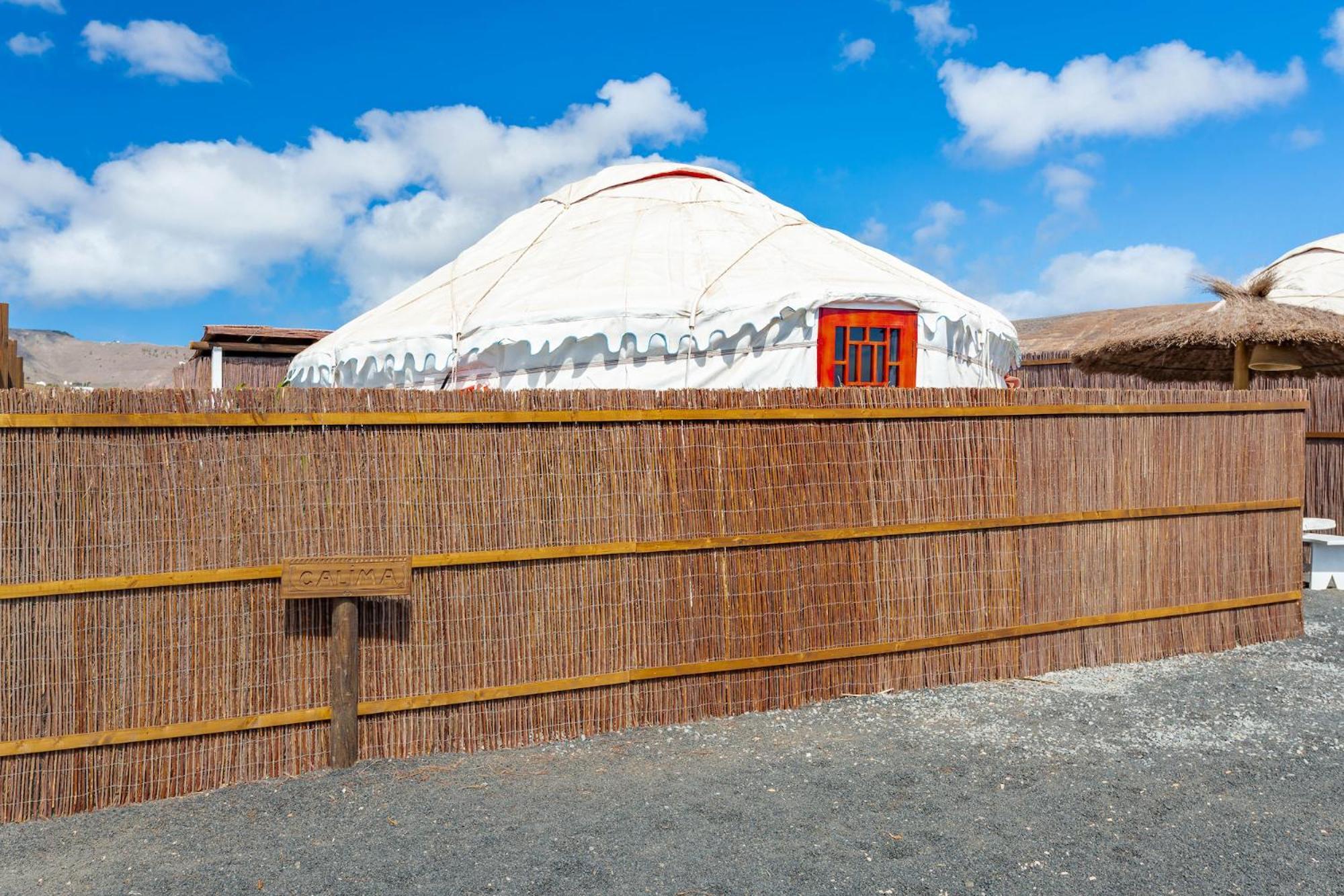 Finca De Arrieta Village - Yurts And Stone Cottages - Shared Pool - Walking Distance To Arrieta Beach - Off Grid Tabayesco Екстериор снимка