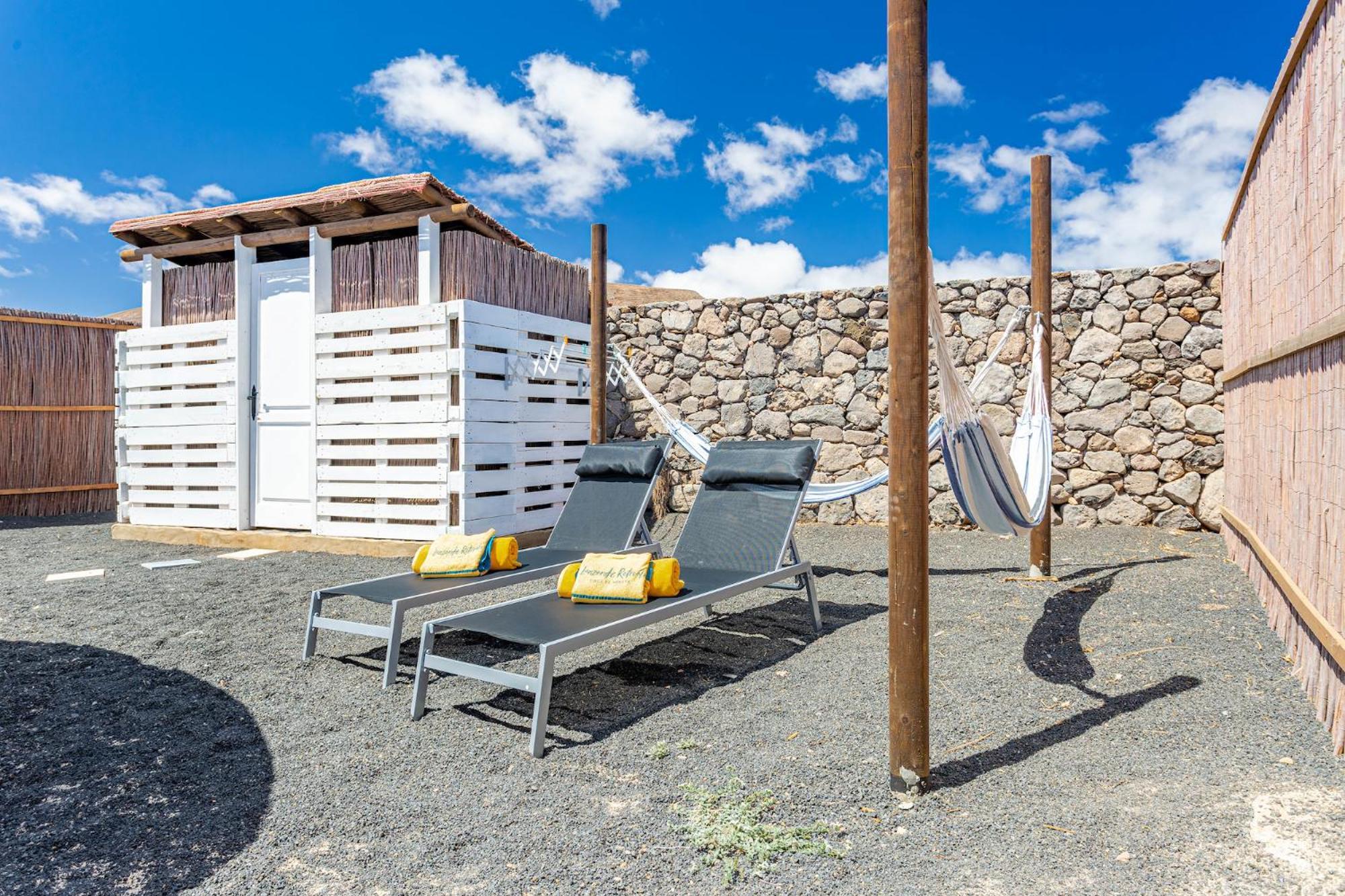 Finca De Arrieta Village - Yurts And Stone Cottages - Shared Pool - Walking Distance To Arrieta Beach - Off Grid Tabayesco Екстериор снимка