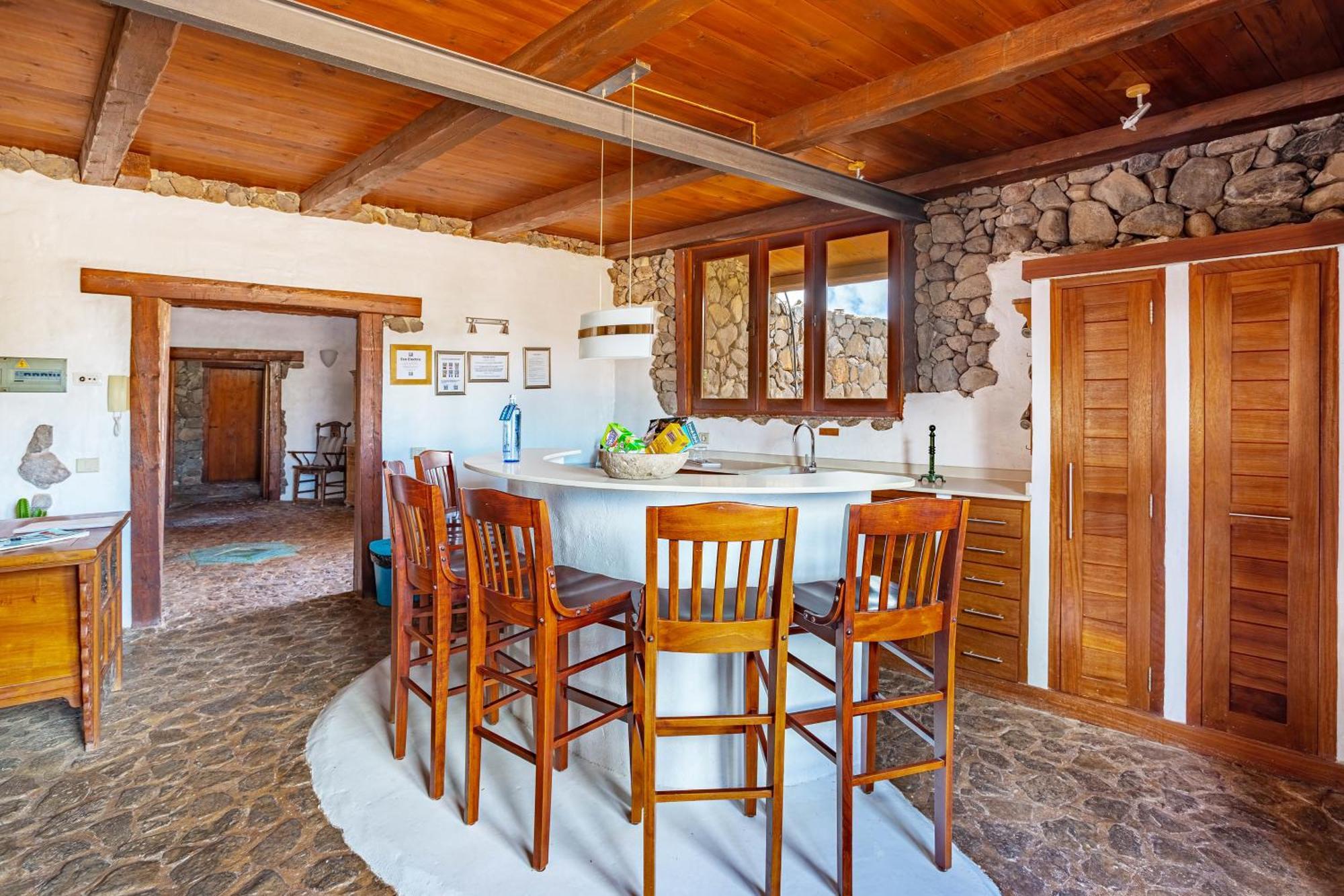 Finca De Arrieta Village - Yurts And Stone Cottages - Shared Pool - Walking Distance To Arrieta Beach - Off Grid Tabayesco Екстериор снимка